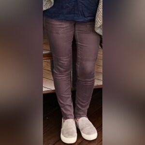 Lou & Grey Women's Skinny Cargo Jeans in Purple